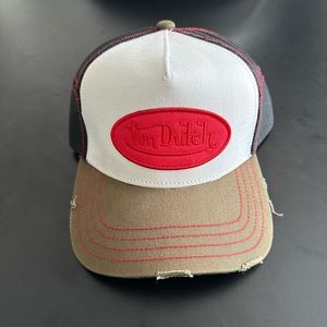 Von Dutch
Von Dutch SUM MAN White, Black and Green Trucker Hat